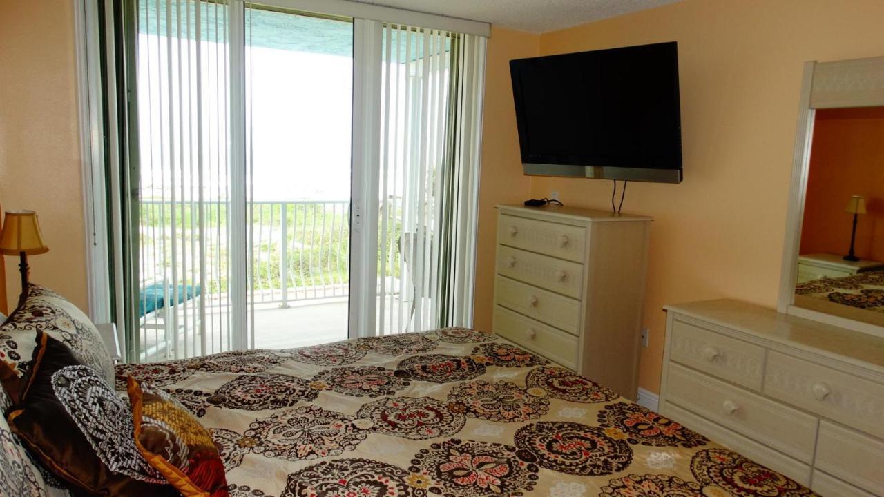 Holiday home Ocean Unit 203- Direct Oceanfront Condo! *