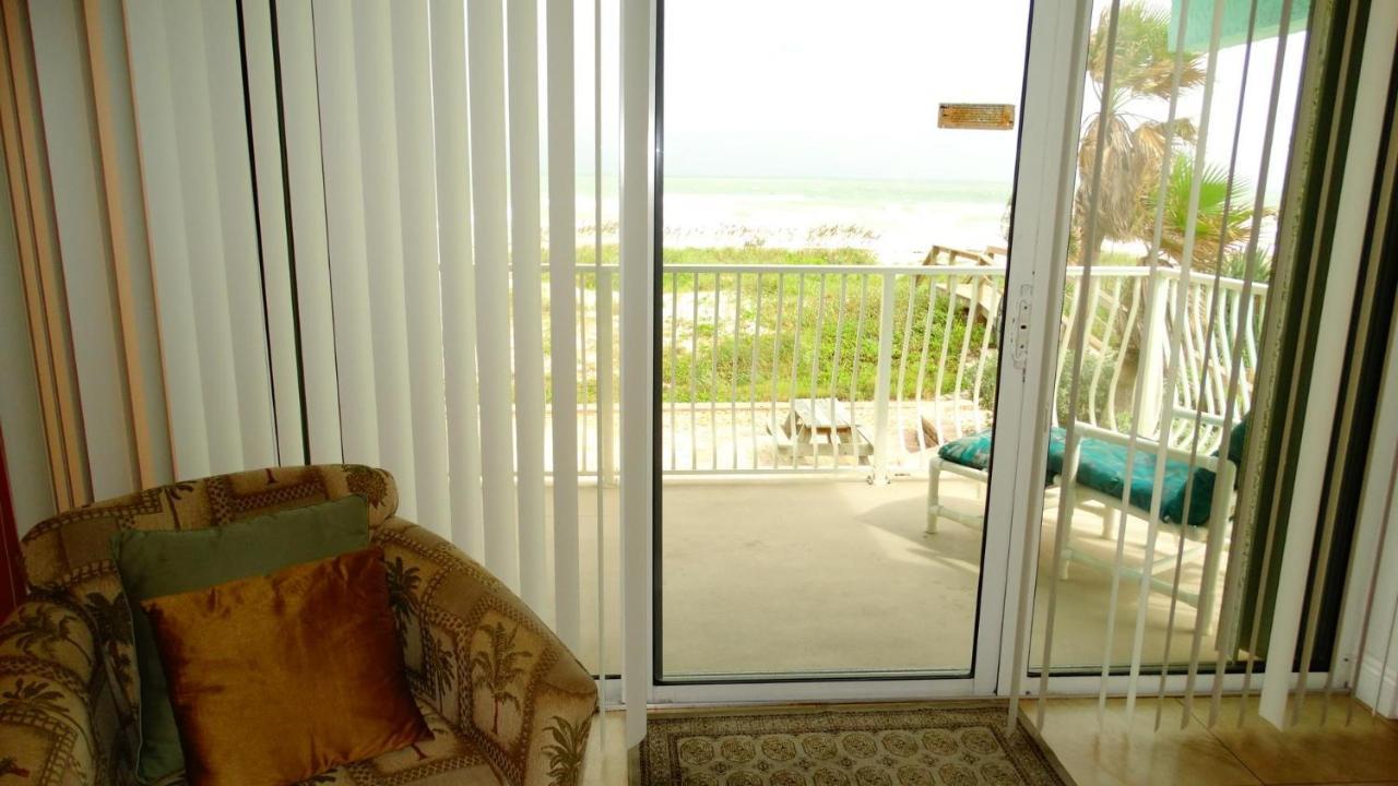 Holiday home Ocean Unit 203- Direct Oceanfront Condo!